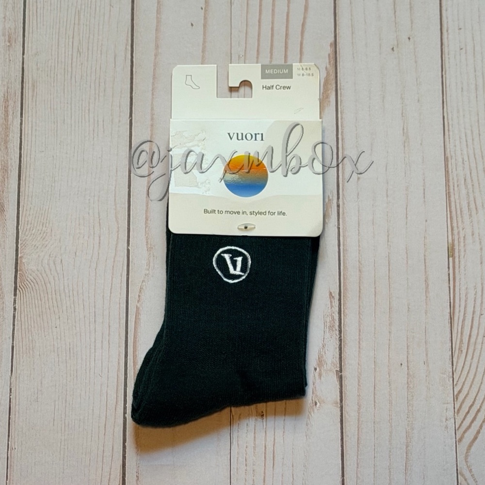NWT Vuori Half Crew Sock White/Grass Unisex Size Medium